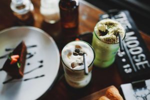 Kombinasi Kopi & Matcha yang Unik dan Semakin Populer